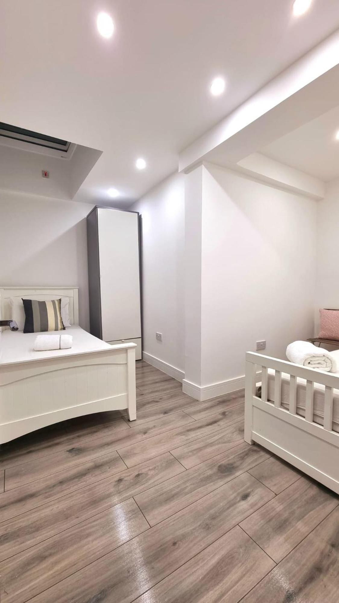 Brand New Flat Close To Turnpike Lane Tube Station London Exterior photo